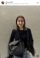 47歳・矢田亜希子、20数年前に購入・愛用ジャケットをさらりと着こなす姿に驚きの声「体型が全く変わってない」
