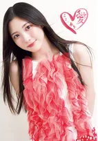 櫻坂46・谷口愛季、新センターが魅せる“愛”たっぷりのグラビア「赤い衣装が金魚みたいでお気に入り」
