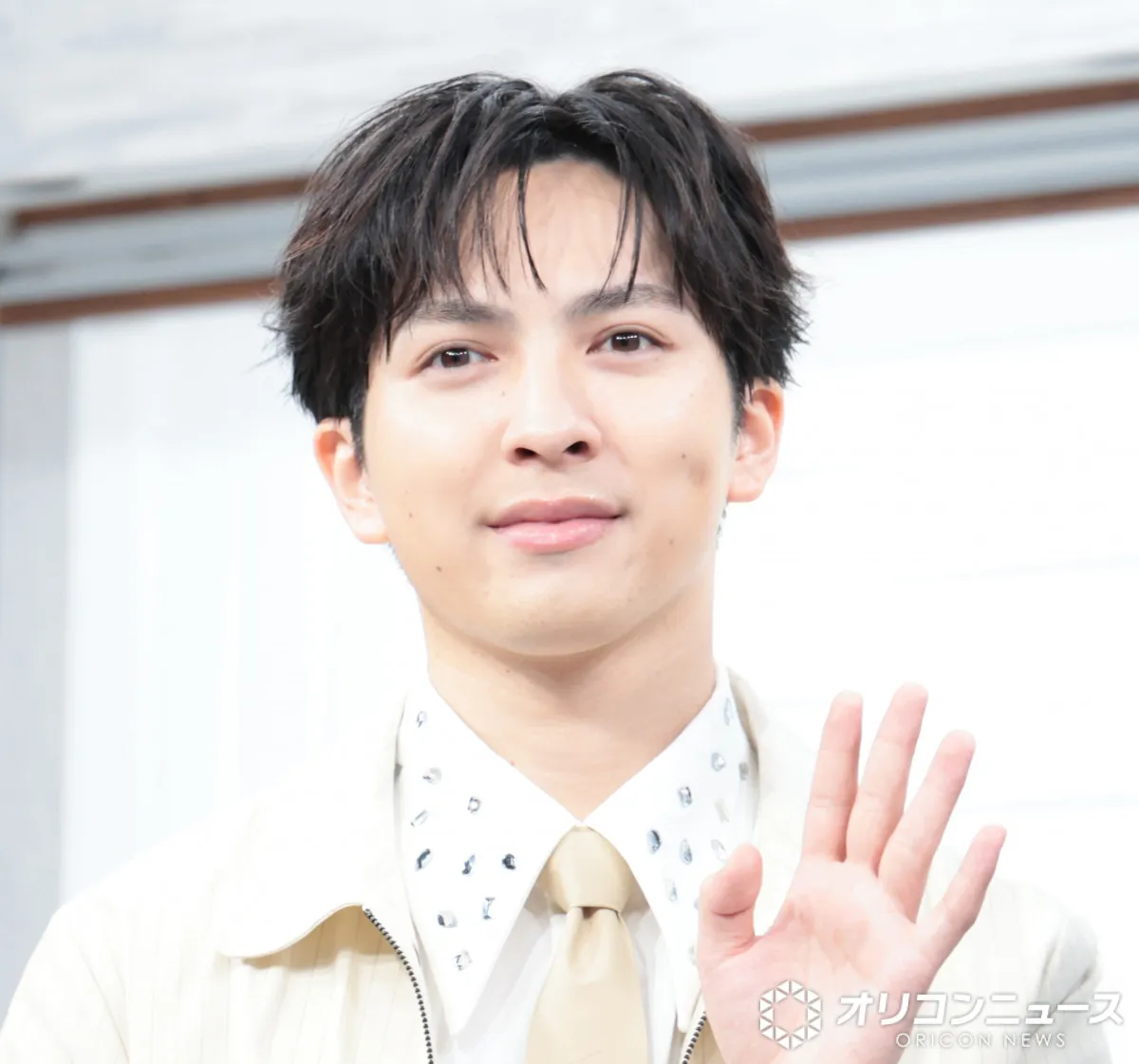 M!LK吉田仁人、初の連ドラ主演で“理想の座長”　桃月なしこ絶賛「疲れを感じさせない」