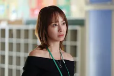 鈴木亜美、『いろはの恋は時代をかける』に出演　“学校は子どもの個性を殺す場所”と考えている母親役