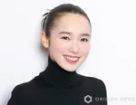 「目元が似てる」飯豊まりえ、そっくり子役との“密着2ショット”に反響「本当の親子みたい！」　『LOST10』で親子役