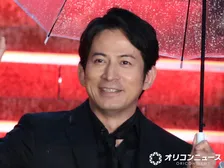【東京国際映画祭】岡田准一、松坂桃李＆清野菜名とレッドカーペットのトリ飾る