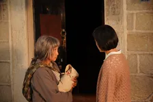 余貴美子が奇妙な赤ん坊を拾う…オダギリジョーがプロデュース＆出演『妖怪、化物をひろう』予告編