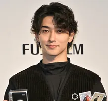 カメラマン・横浜流星、広瀬すずにむちゃぶり「かぼちゃになって！」　まさかの指示に苦笑い