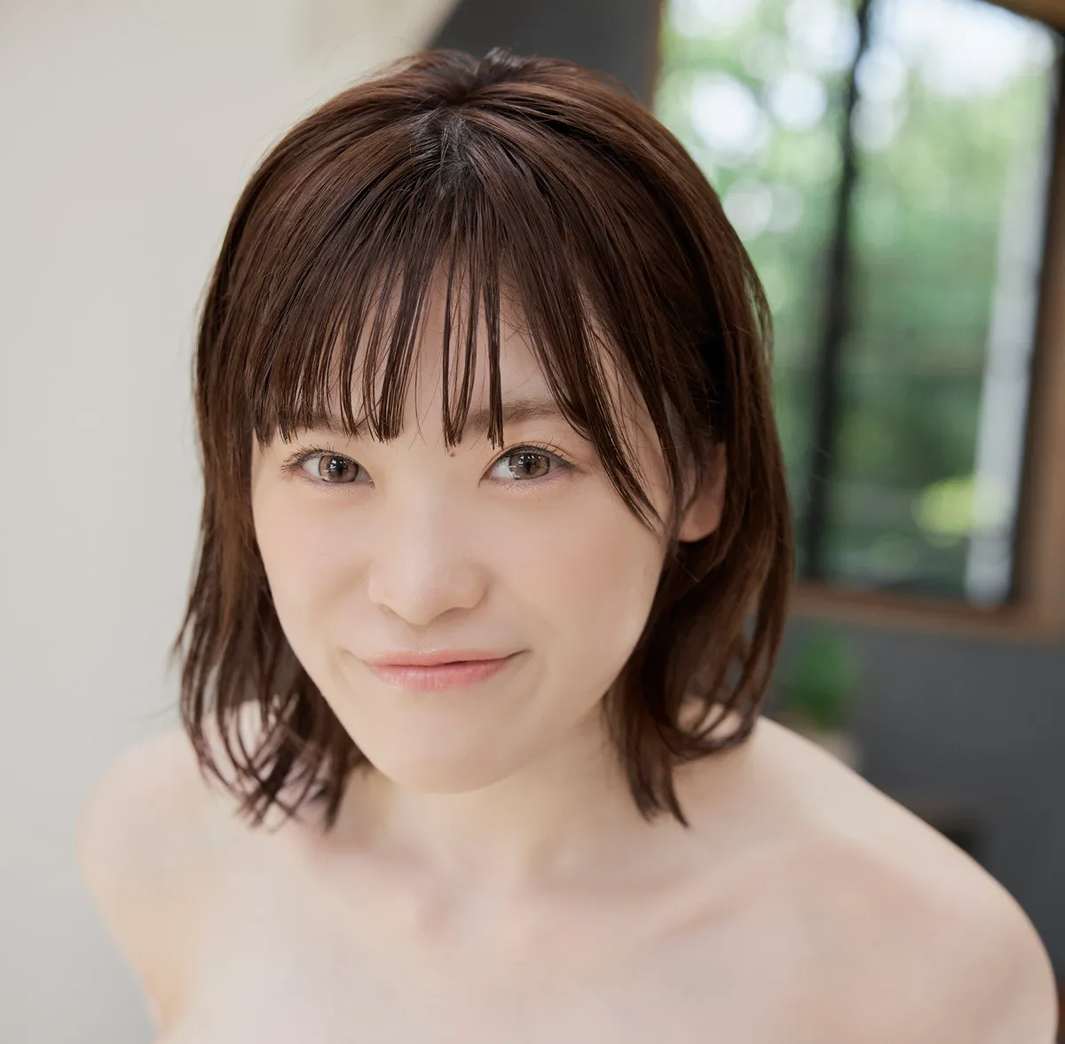 体操で国体出場経験を持つIカップミニマムグラマー・琥珀るい、初イメージDVDで透き通るような白い肌とメリハリボディを解禁