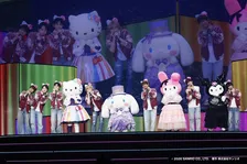 なにわ男子ライブにサンリオの仲間たちが駆けつける　“めちゃカワイイ”ステージに大歓声