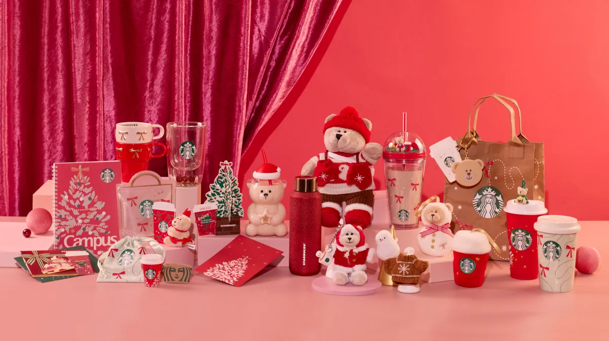 【スタバ新作グッズ】サンタ帽のベアリスタやリボン柄タンブラー、クリスマスを彩る多彩なラインナップ公開