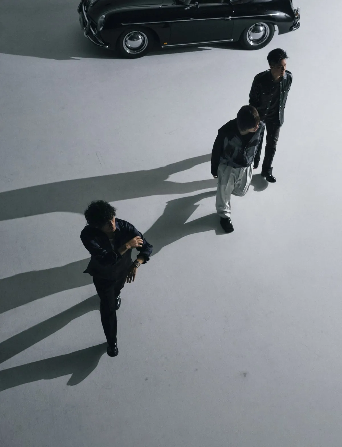 back number、7万人熱狂の日産スタジアム公演から「ブルーアンバー」ライブ映像を公開