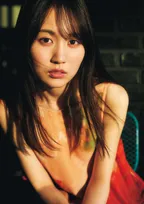 乃木坂46賀喜遥香『グラビアチャンピオン』初表紙「大人のお姉さんに見えていたら」　小川彩・瀬戸口心月も登場