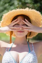 『ミスマガ』山本杏、沖縄で撮影“大胆な姿”にも挑戦　初写真集発売決定