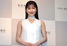 山本里菜、自慢は“腹筋美”　自身初のフォトブック…タイトルに込めた思い明かす「承認欲求が強すぎるかな…？と」