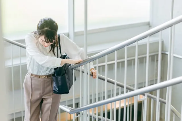 女性特有の悩み、男性8割が「わかっているつもり」？ 男女間の“認識ギャップ”に企業はどう対応すべきか