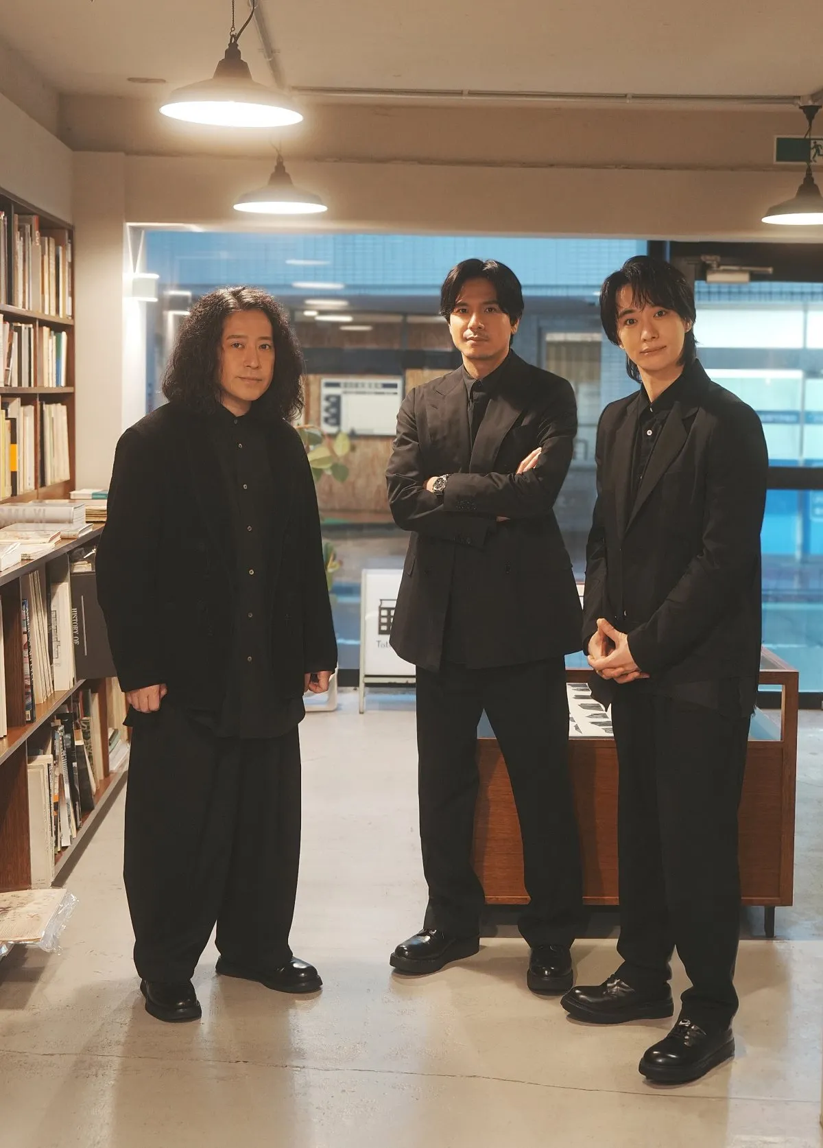 戸塚祥太＆黒川隆介＆又吉直樹、朗読会『葉葉葉』の第2回公演決定　「裸足」テーマに書き下ろし
