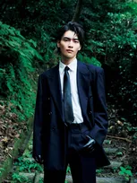 武藤潤、“ギャップに沼る”カット公開　初写真集「僕も頑張ってグループに還元したい」