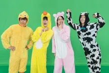 モナキ、子ども番組で「ダンスのおにいさん」に就任　車掌風＆着ぐるみ衣装で個性あふれるダンス披露