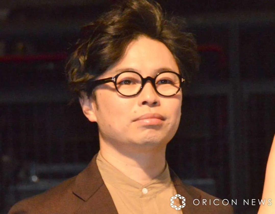 浜野謙太、モデルの妻＆娘・息子との家族4ショット披露「口元がパパそっくり」「かわいい家族！」　そろってムーミンバレーパークへ