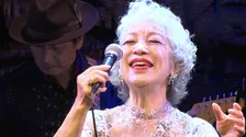 中尾ミエ、80歳バースデーライブで圧倒的声量　芸能生活60年以上の集大成　豪華サプライズも