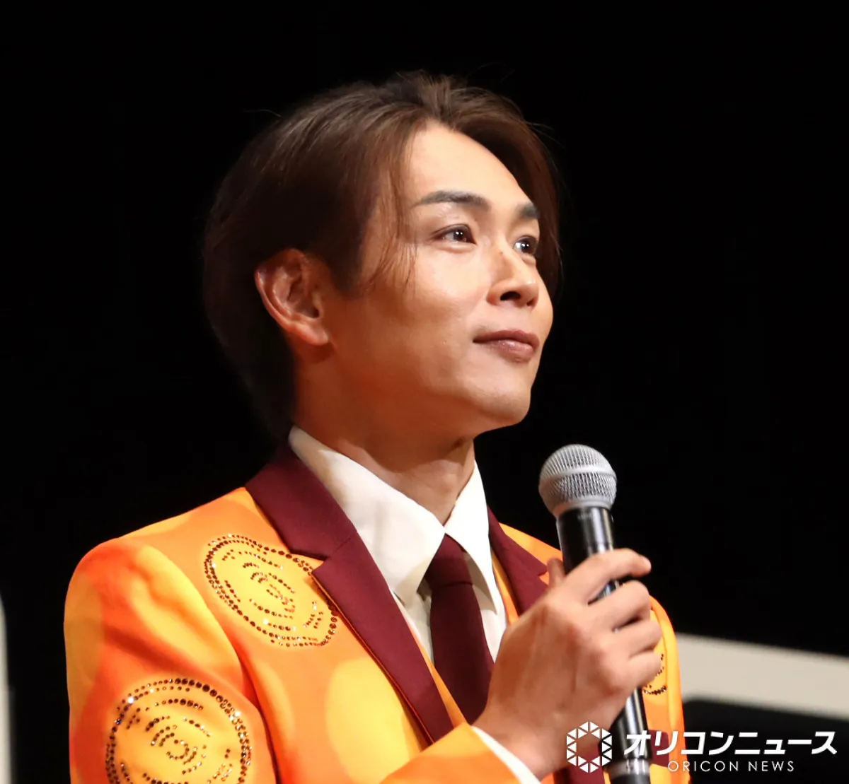 卒業発表から2日…純烈・白川裕二郎、3億円あったら「ソロコンサートやりたい」→「しかも…」計画案にツッコミ