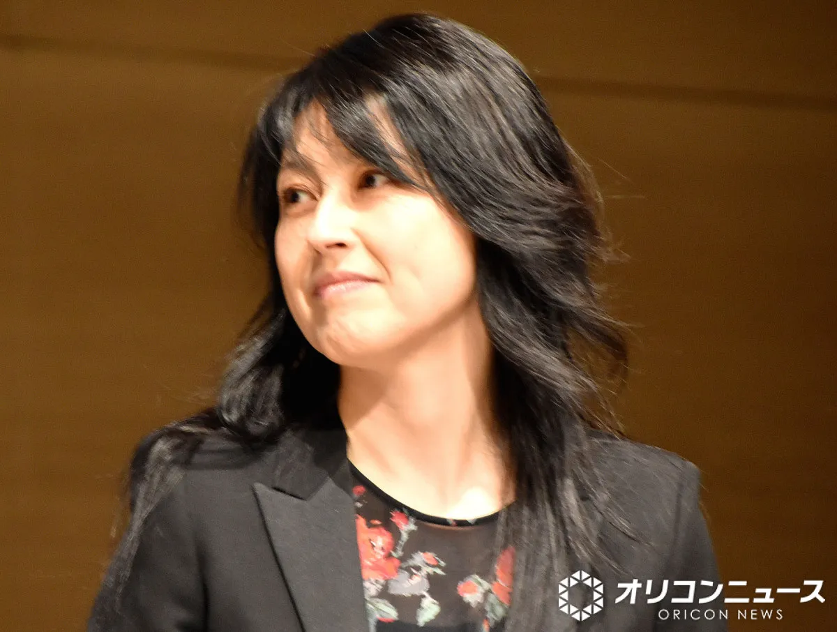岸谷香「…運命の子には出会うもんなんです」30年ぶりに購入したレスポールを披露