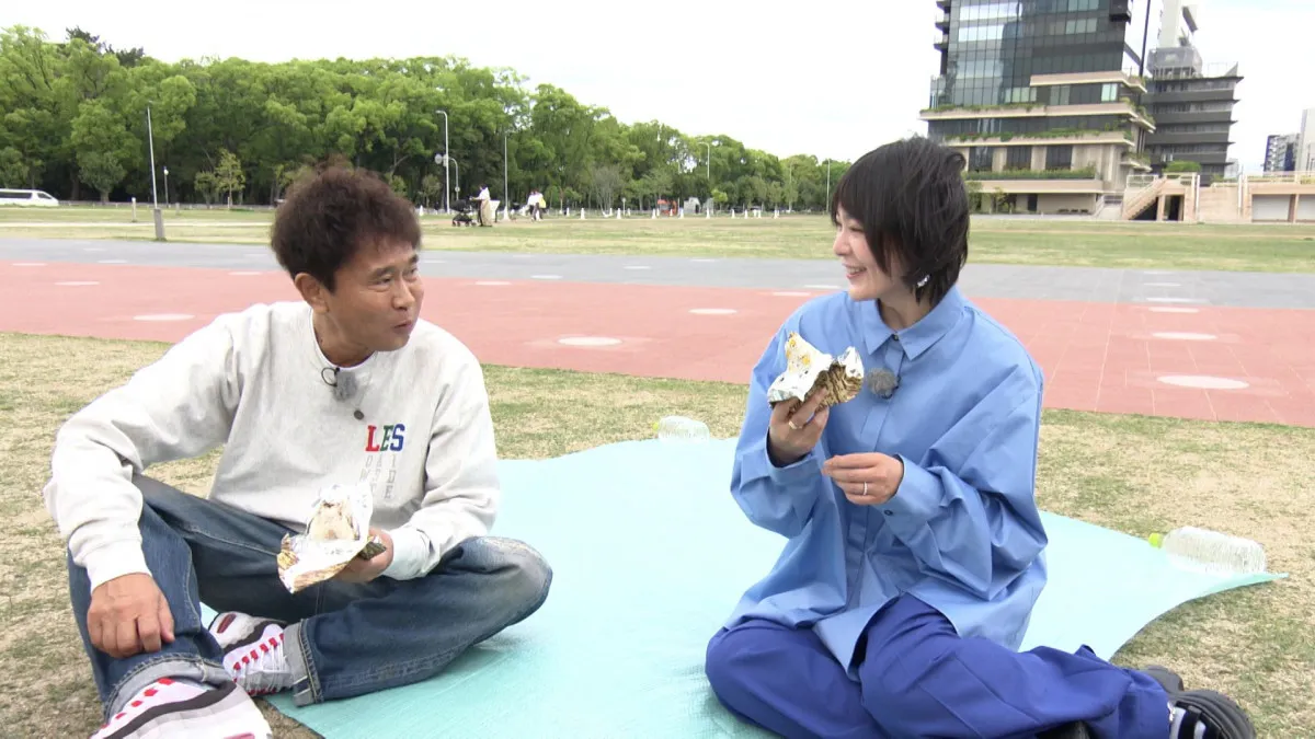 浜田雅功＆貫地谷しほり、“朝ドラ俳優行きつけ”スポットで2ショット「こんなおしゃれスポット来たことない！」