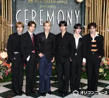 TWS、さわやかにグリーンカーペット登場「はじめまして～！」　スタイリッシュなスーツ姿披露【Mrs. GREEN APPLE presents『CEREMONY』】