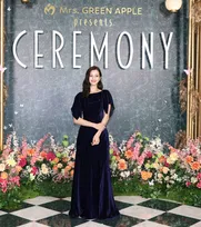 中条あやみ、ほっそりウエスト際立つロングドレス披露　グリーンカーペット登場【Mrs. GREEN APPLE presents『CEREMONY』】