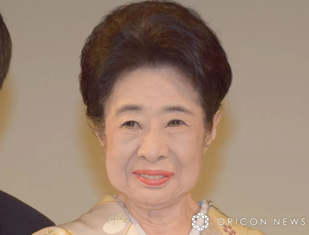 中村玉緒さん死去、SNS最後の投稿は夫・勝新太郎さんとの“肩抱き”2ショット