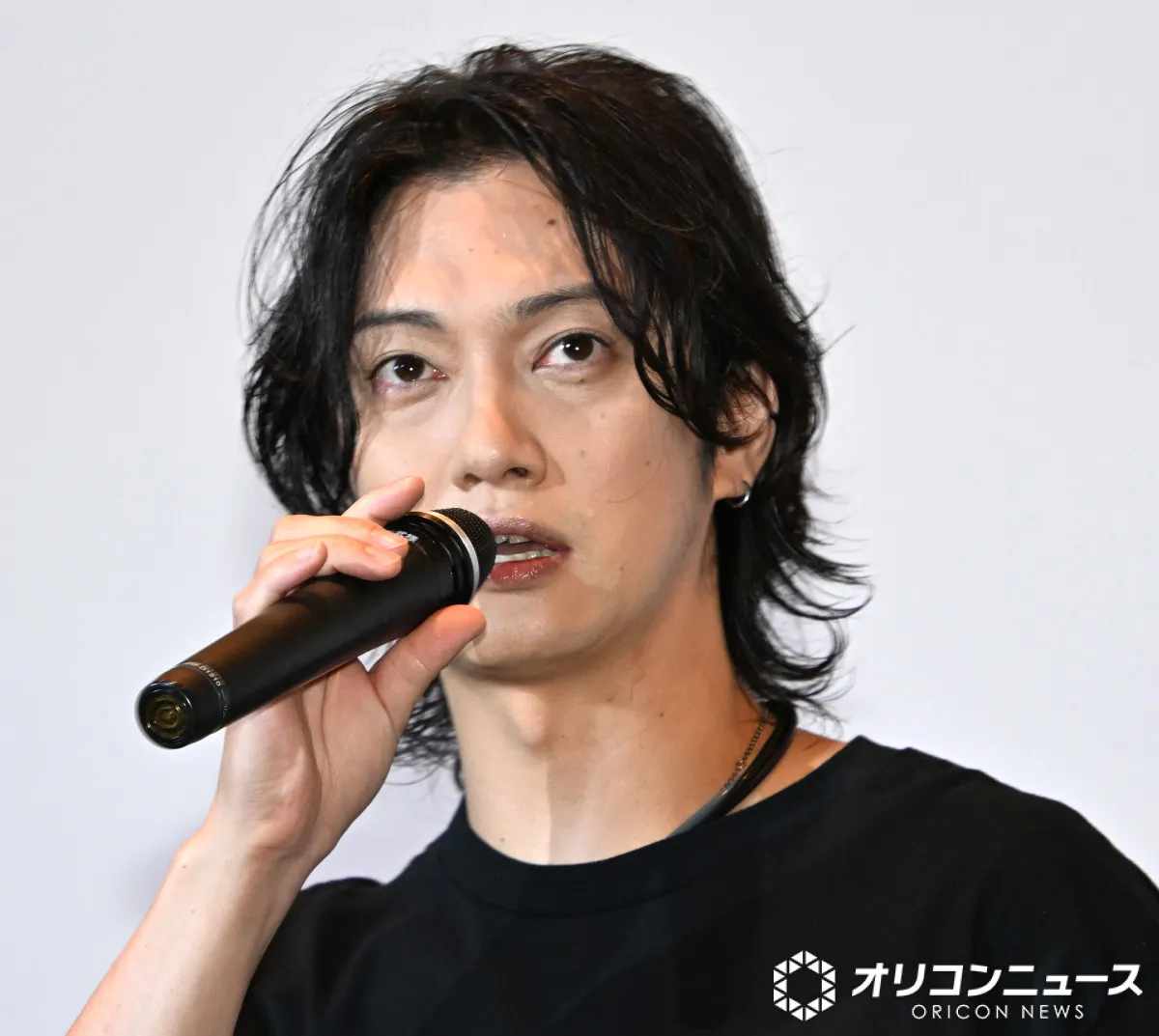 喜矢武豊、胴上げシーンで“裸”をめぐる熱い攻防　辻裕之監督が裏話