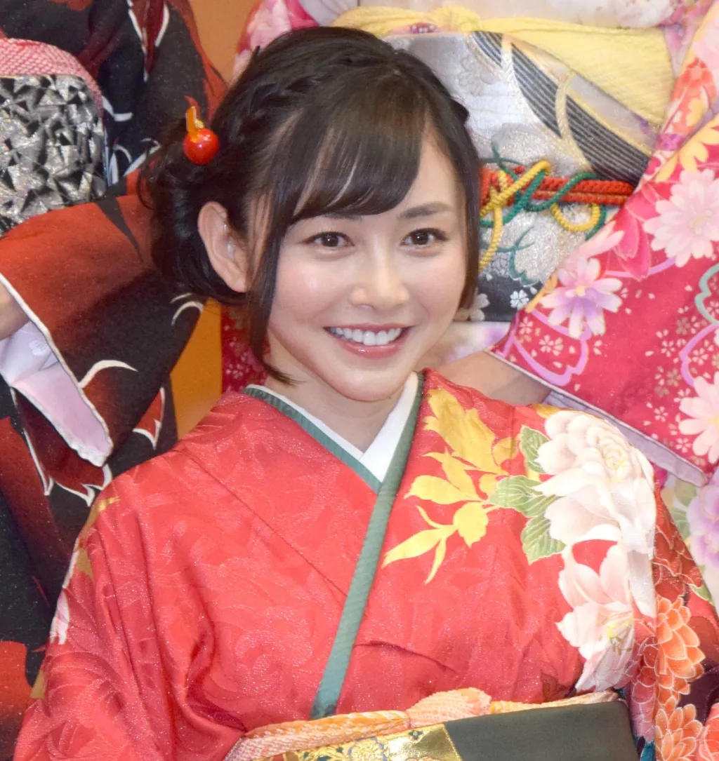 44歳迎えた杉原杏璃、抜群プロポーション披露　変わらぬ美スタイルに「いつみても素晴らしい」「素敵なお写真」