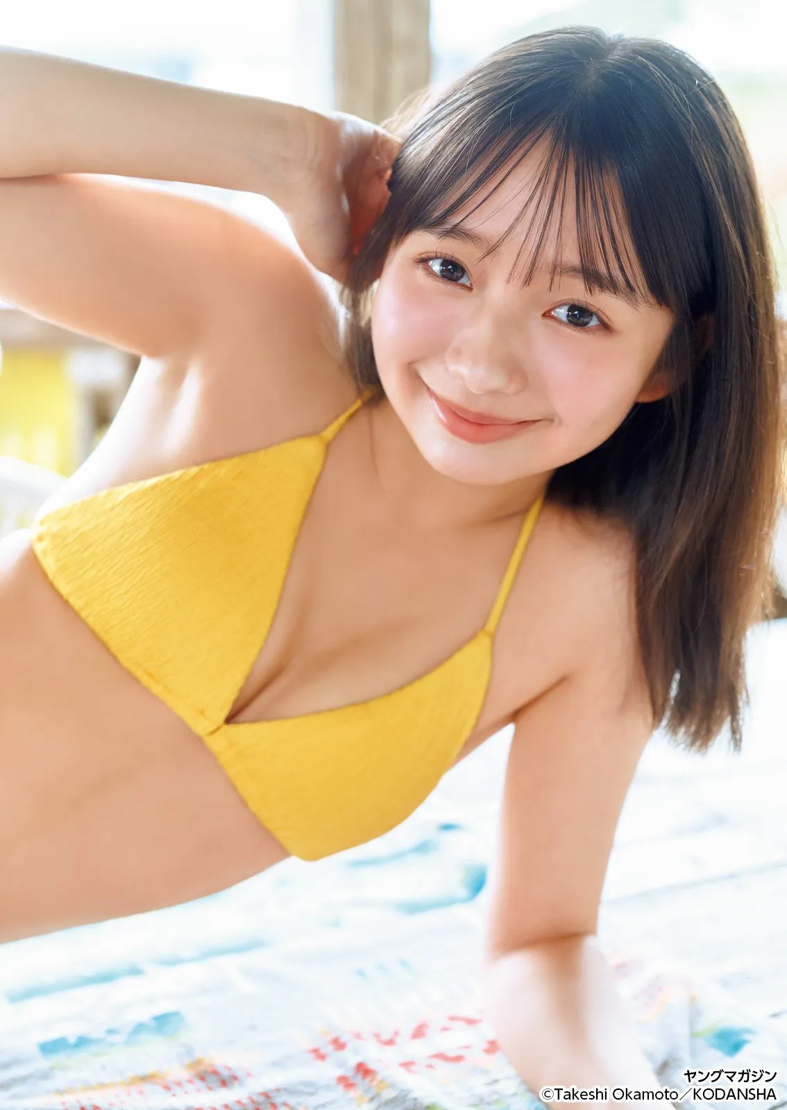 19歳のアンニュイ美少女が初水着　ピュアなあどけない表情見せる