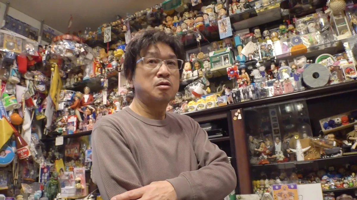 やくみつる、常軌を逸した“収集品”を披露「テレビ局に行けばいろいろ頂戴できた」　小島瑠璃子もドン引き