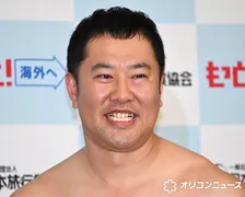 とにかく明るい安村、とにかく安いパスポートとして登場　あまりの変わりようにボヤく「俺の要素が1つもない」