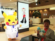 大和田伸也78歳、ピカチュウ対面で照れ「ピカ！ピカ！」と歌う　ポケモンカフェ堪能でニヤニヤ