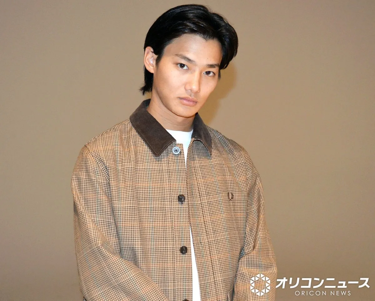 野村周平、眉毛全剃り＆刺青の“激変ショット”にファン衝撃「びっくりした」「ワイルド」　『ガス人間』役作りで「新しい自分が見れた事にも喜び」