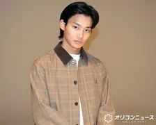野村周平、眉毛全剃り＆刺青の“激変ショット”にファン衝撃「びっくりした」「ワイルド」　『ガス人間』役作りで「新しい自分が見れた事にも喜び」
