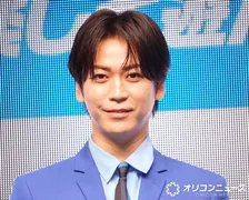 亀梨和也、自身監修のコラボグッズ披露　イベント間際に間に合い「ギリギリは一生背負っていきたい」