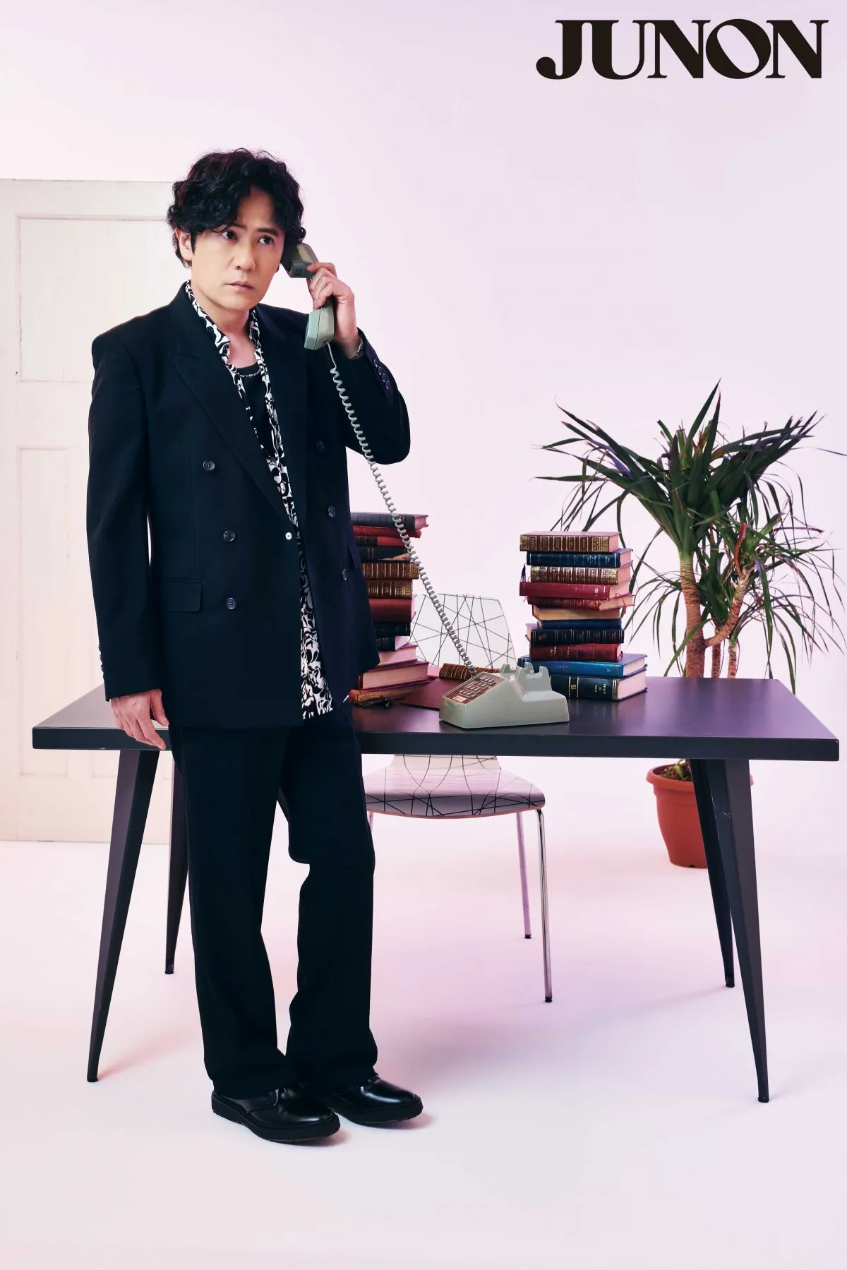 稲垣吾郎「自分の写真が表紙になっている雑誌とか、ちょっと捨てたくないなと思うものもある」