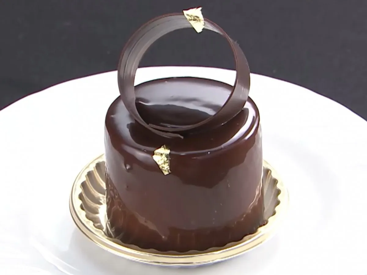 天満橋に“大阪府内最高評価”のケーキがあった…谷町線ミステリーに迫る　カンテレ『ウラマヨ！』