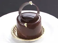 天満橋に“大阪府内最高評価”のケーキがあった…谷町線ミステリーに迫る　カンテレ『ウラマヨ！』
