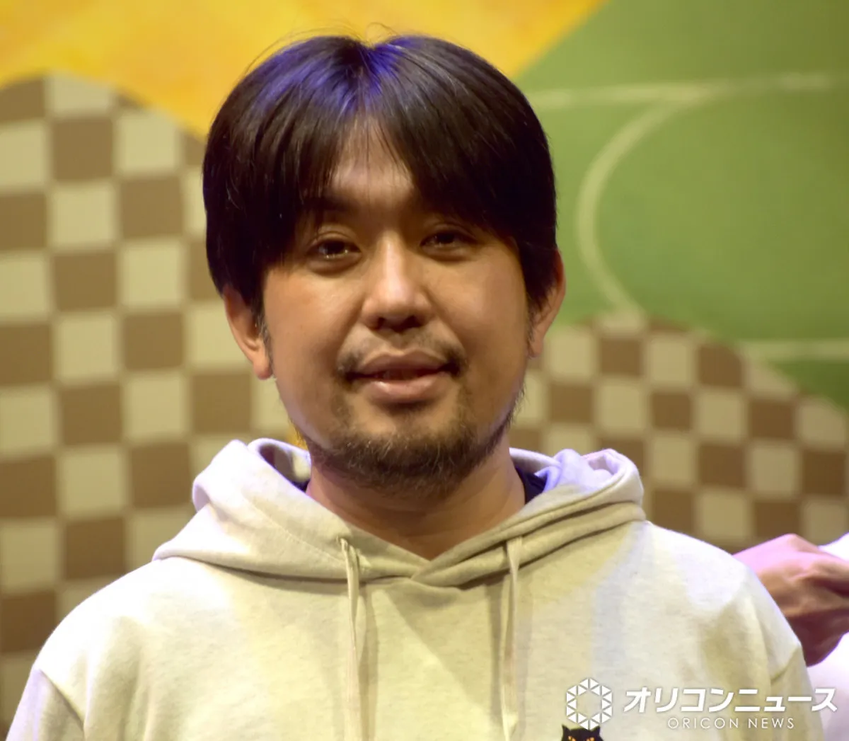 脚本・演出家なるせゆうせい氏、緊急入院を報告「何日も前から目のピントが合わず」「聞いたことない病名で毎日うなされてます」