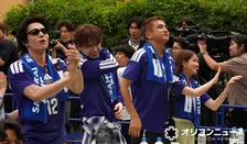 【W杯2026】日本3点目！INI・西洸人、渋谷のPV会場で大興奮　後席の子どもに話しかける