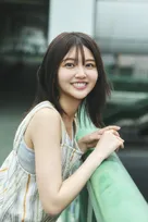 日向坂46山下葉留花、多幸感たっぷりのグラビア　『blt graph.』で山口陽世への特別な思い語る