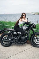 ダレノガレ明美、英国名車でツーリング満喫　“バイク愛”あふれる投稿「新しい景色に出会えるのも楽しみのひとつ」