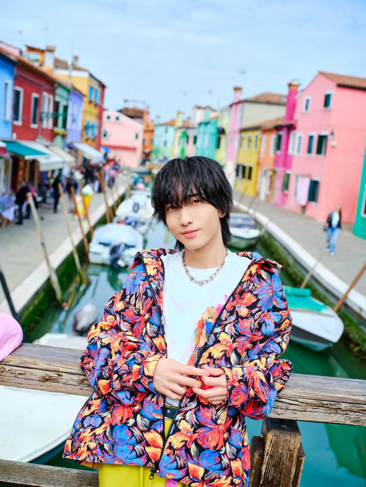 声優・小林千晃、10周年写真集の新カット公開　『ボイスメッセージ録音会』詳細解禁