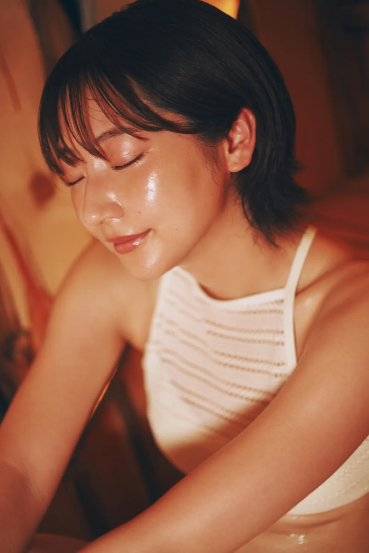 武田玲奈、サウナでリラックスショット　注目の都市型サウナへ