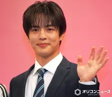 奥野壮、ドラマ会見に“ものもらい”で参加　横山裕も撮影現場でのマイペースぶりに感心「なにか起こすんです！」