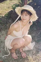 “180センチの圧巻スタイル”蔦谷里華、初写真集で美ボディ全開　水着＆ランジェリーに挑戦