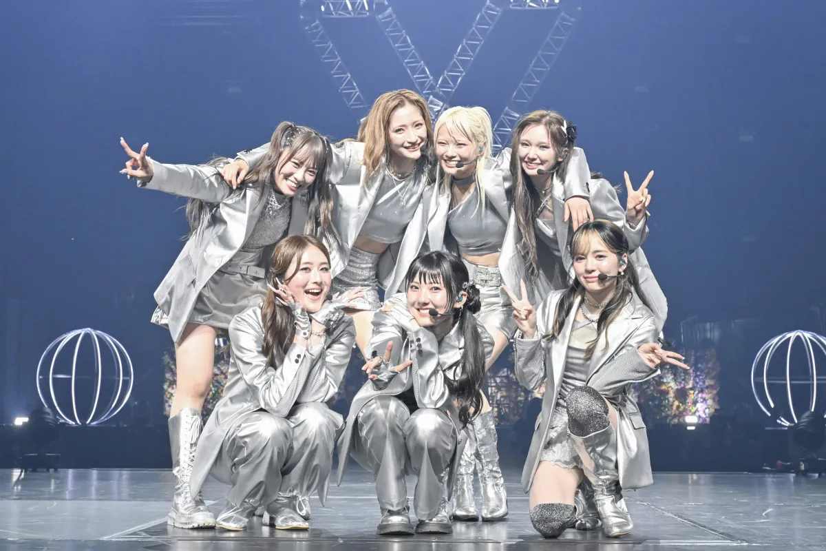 Girls2、初の武道館公演で7周年祝福「長友選手にパワーをもらえた」