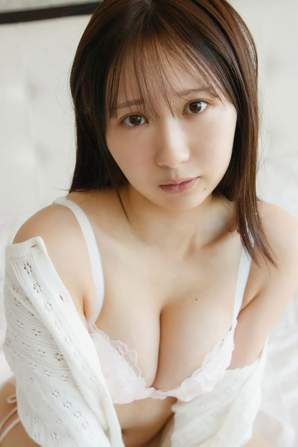 日向坂46藤嶌果歩、朝のナチュラルな魅力あふれる初解禁ショット　1st写真集『果実の歩幅』