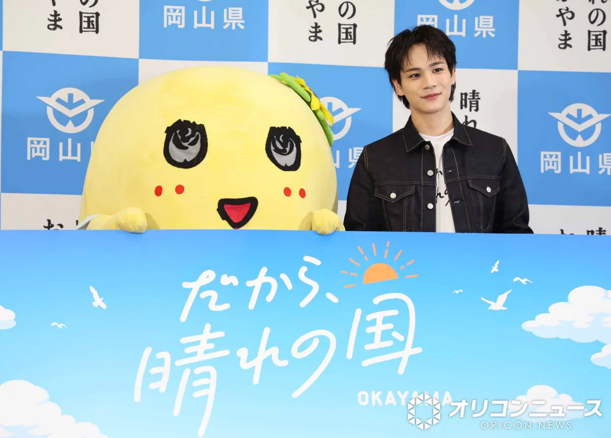 JO1・豆原一成、リーダー・與那城奨の粋な差し入れに感謝　両手にケーキ「すごくうれしかった」
